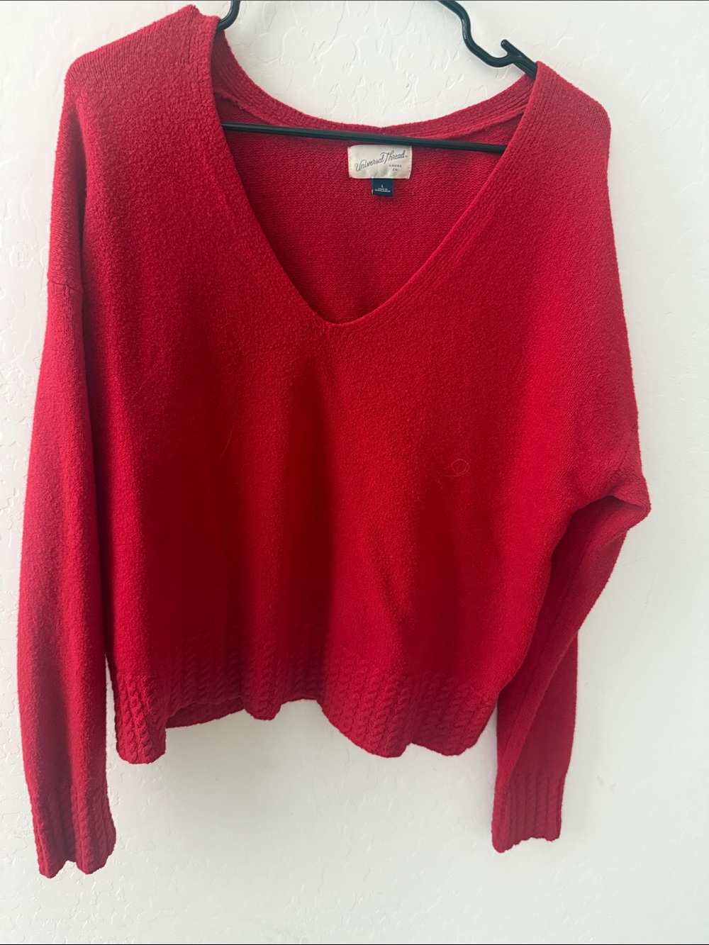Universal Thread Red V-Neck Women's Sweater